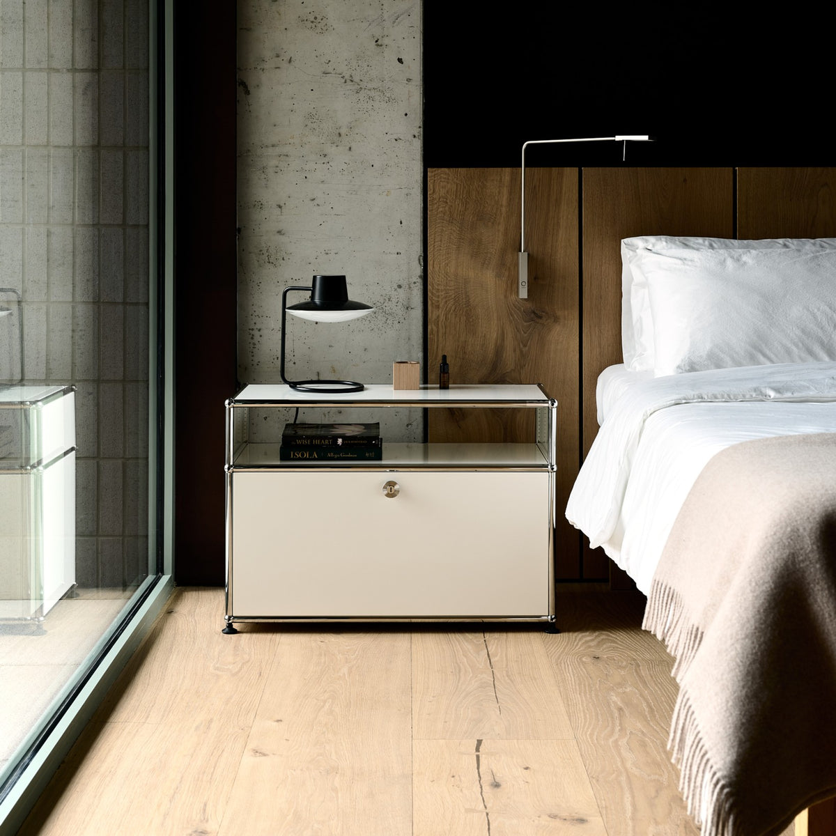 USM Haller Modern Side Table With Storage (O118) – USM Modular Furniture