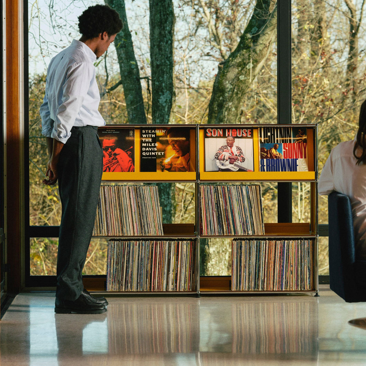 USM x Symbol Vinyl Display Cabinet 3x2 – USM Modular Furniture