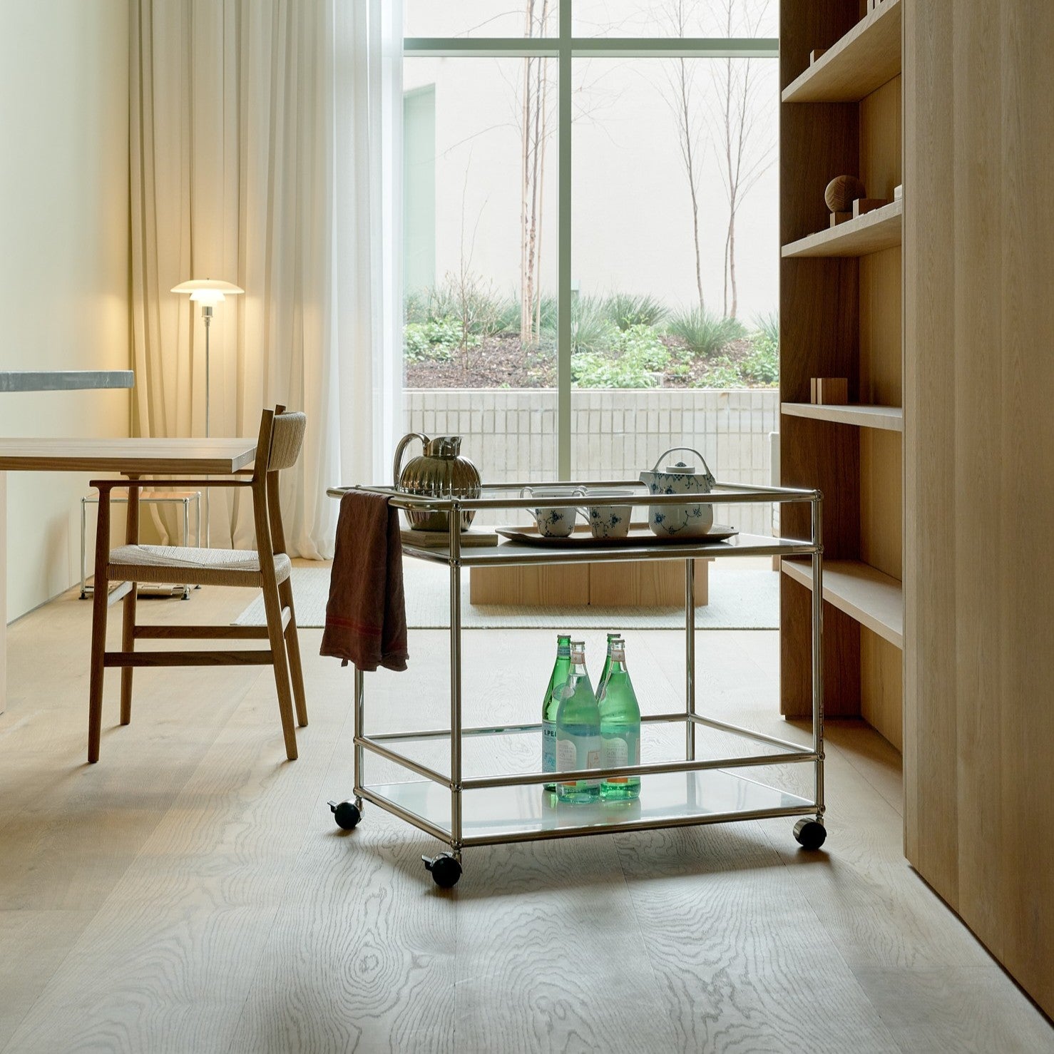 Modern Steel Bar or Serving Cart (L18) – USM Modular Furniture